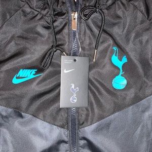 Tottenham Hotspur 19/20 Black/Gray Windbreaker